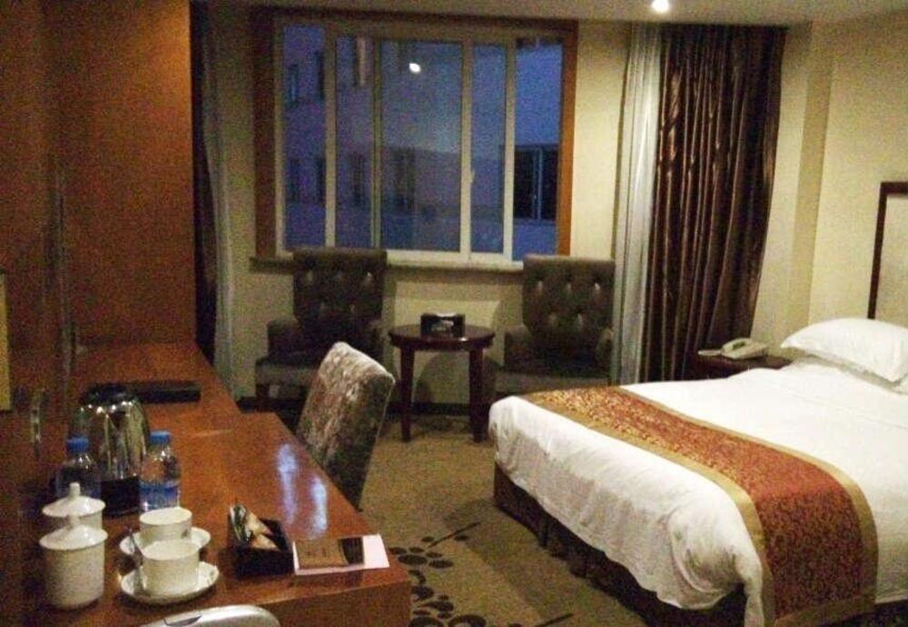 Chengdu Bai Gang International Hotel מראה חיצוני תמונה